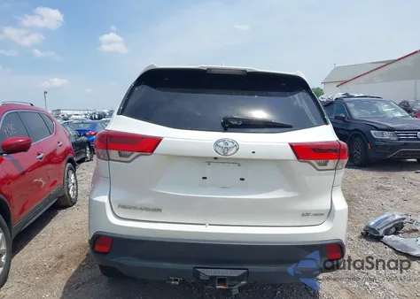 2018 Toyota Highlander Se from USA, damaged, VIN 5TDJZRFH2JS547586